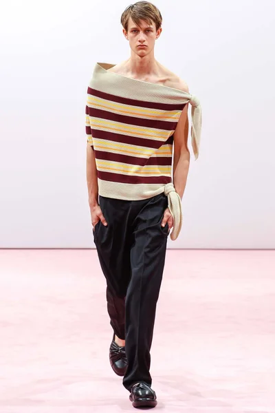 Look 21